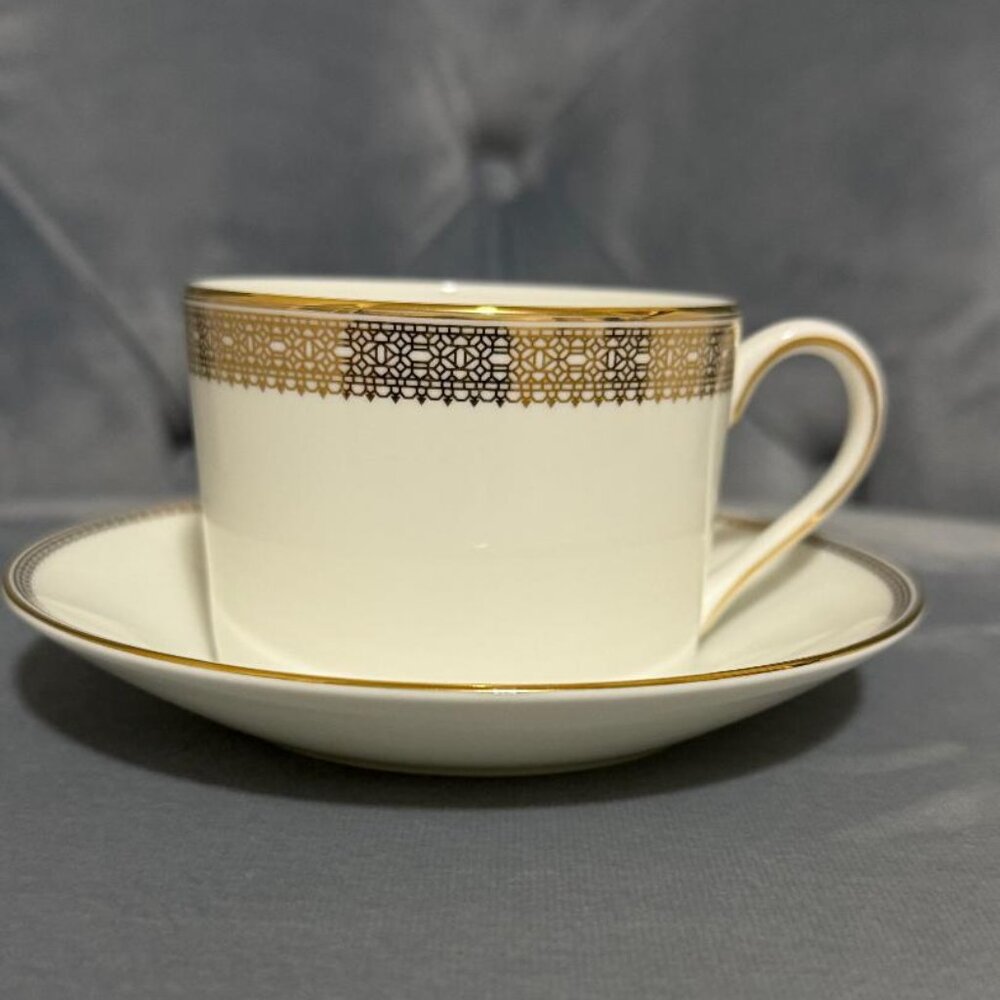 Wedgwood Vera Wang Vera Lace Gold Bridal Pattern Cup and Saucer 150ml